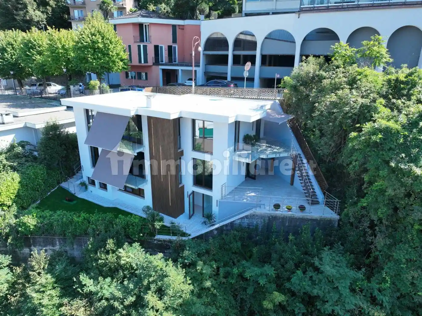 Villa in vendita a Campione d'Italia