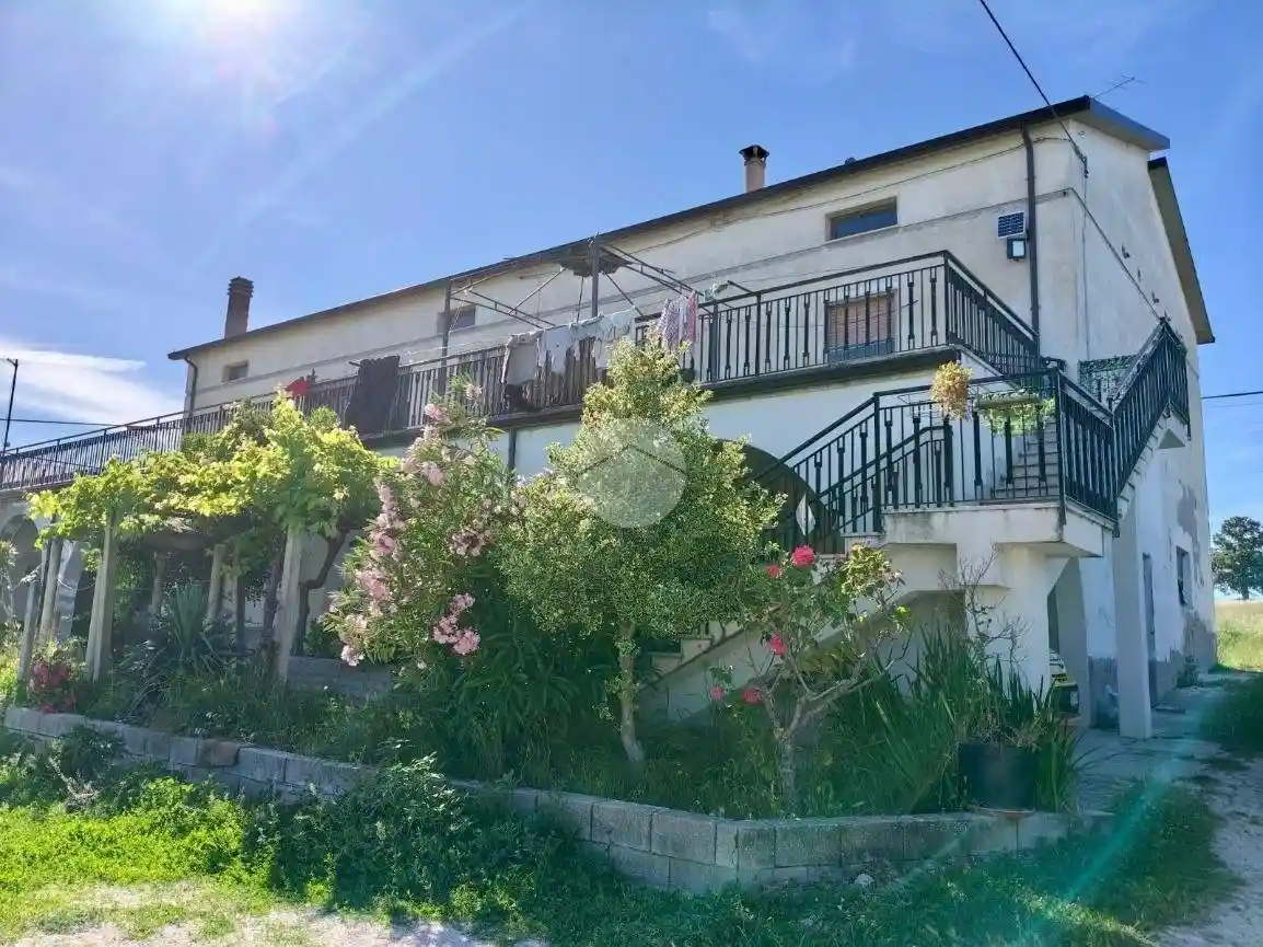 Rustico - Casale in vendita a Campodipietra