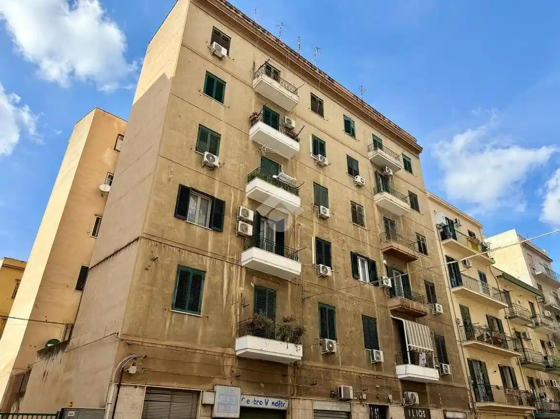 Appartamento in vendita a Palermo