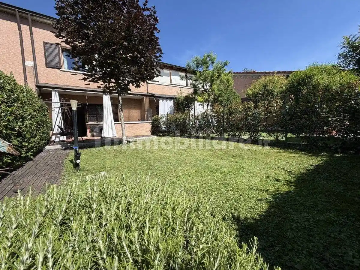 Villetta a schiera in vendita a Reggio Emilia