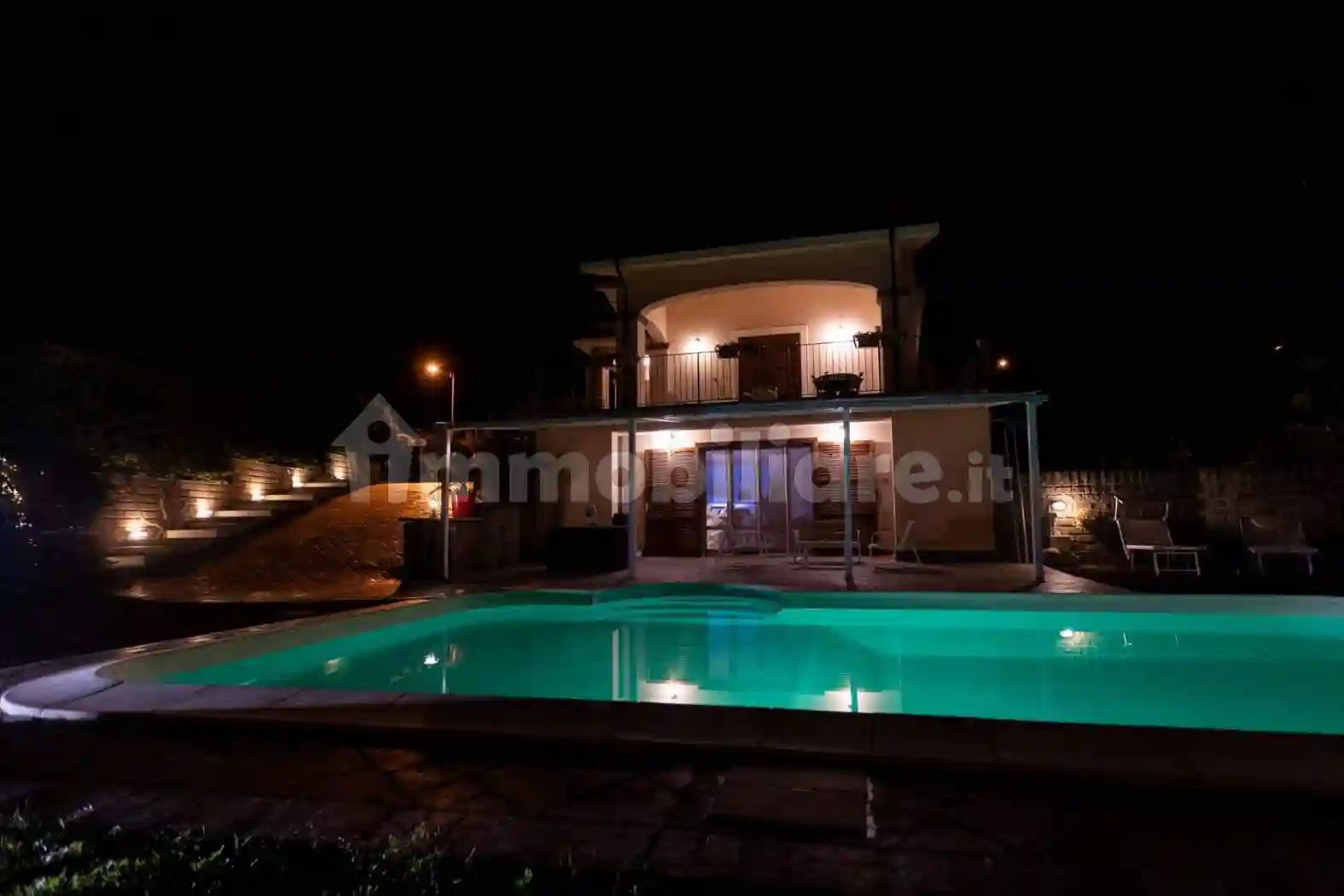 Villa - foto 2