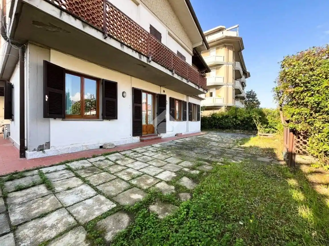 Appartamento in vendita a Massa