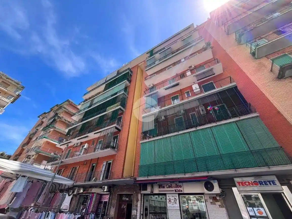 Appartamento in vendita a Napoli