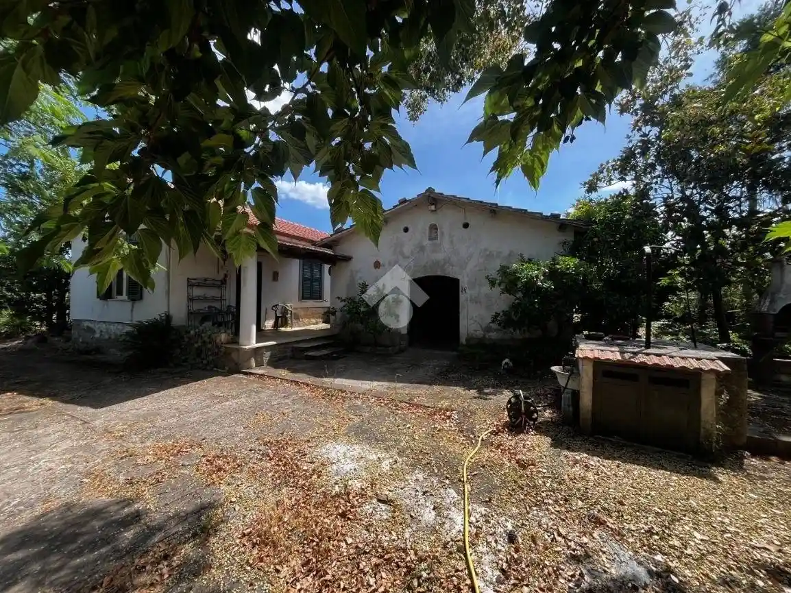 Casa indipendente in vendita a Velletri