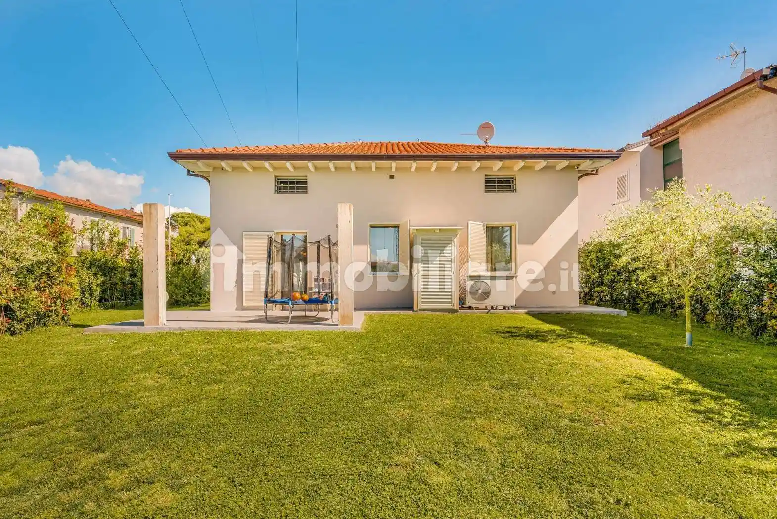 Villa in vendita a Massa