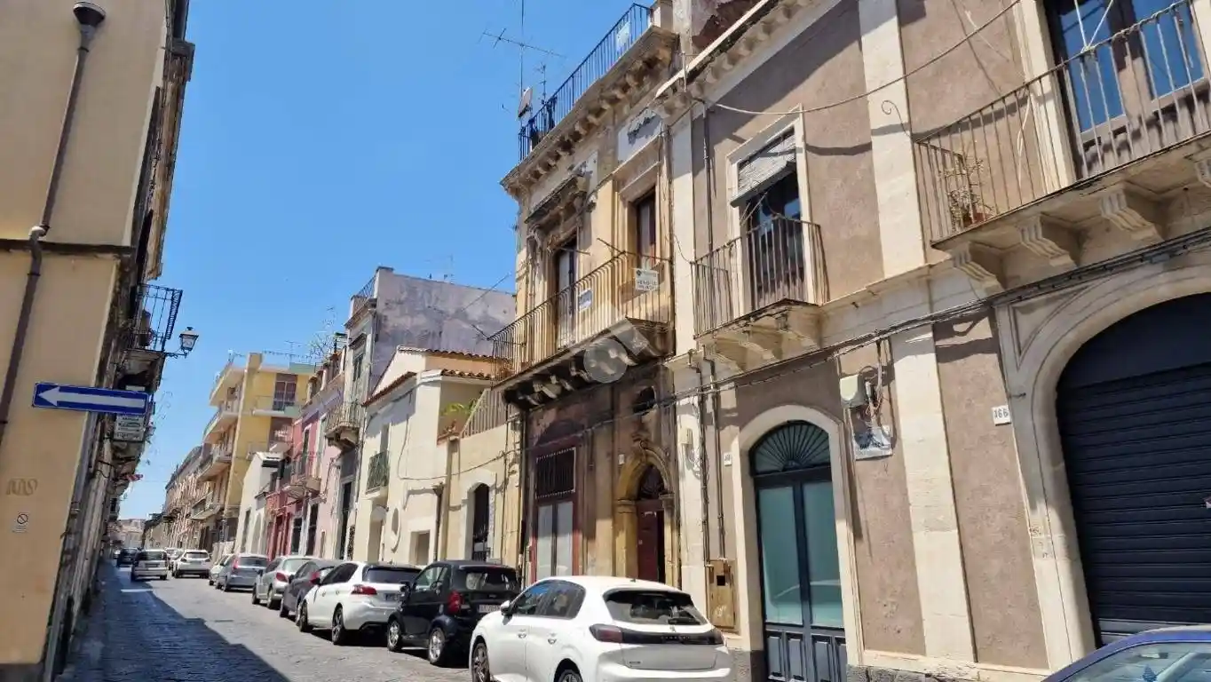 Appartamento in vendita a Acireale
