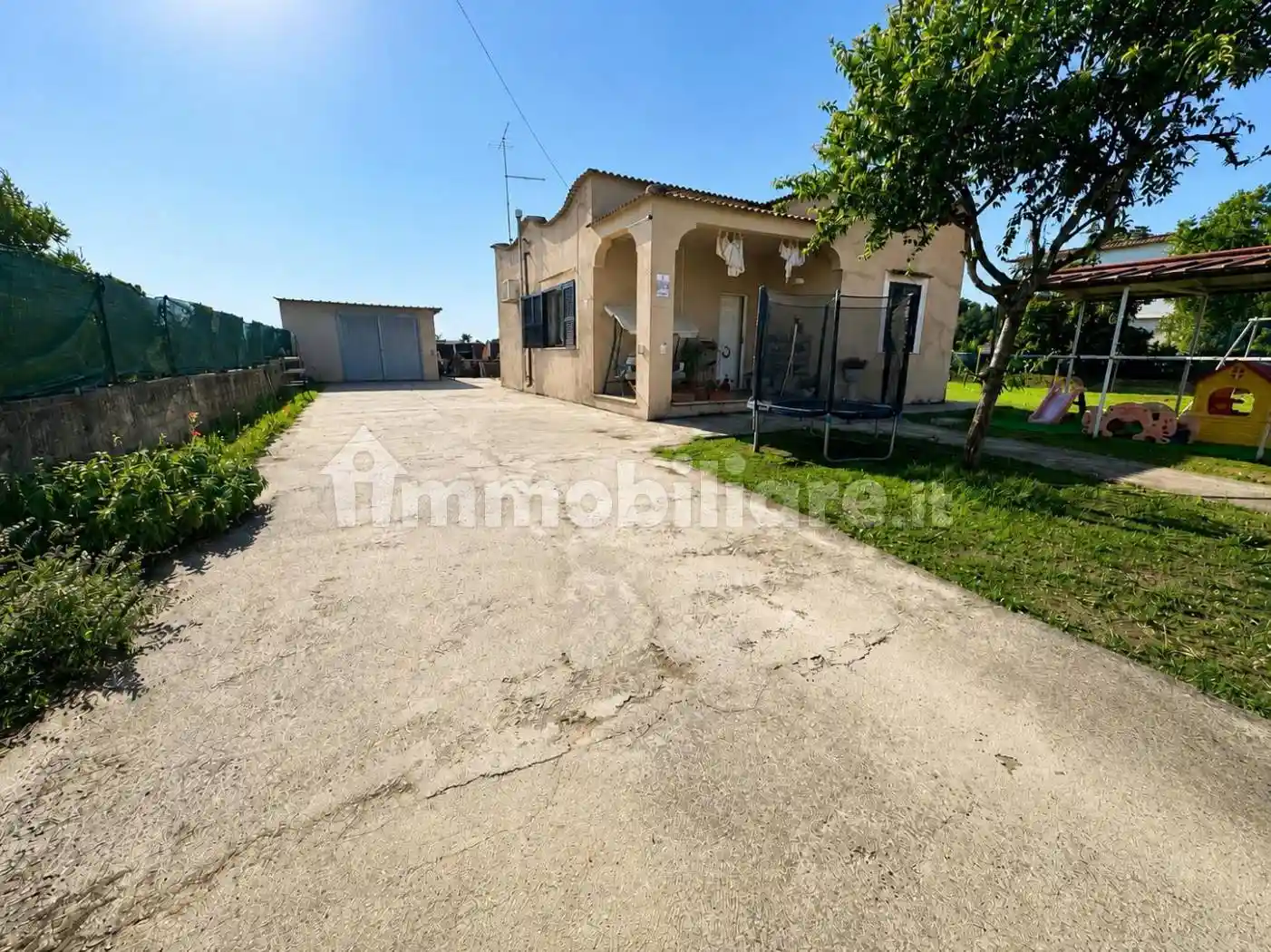 Casa indipendente in vendita a Nettuno