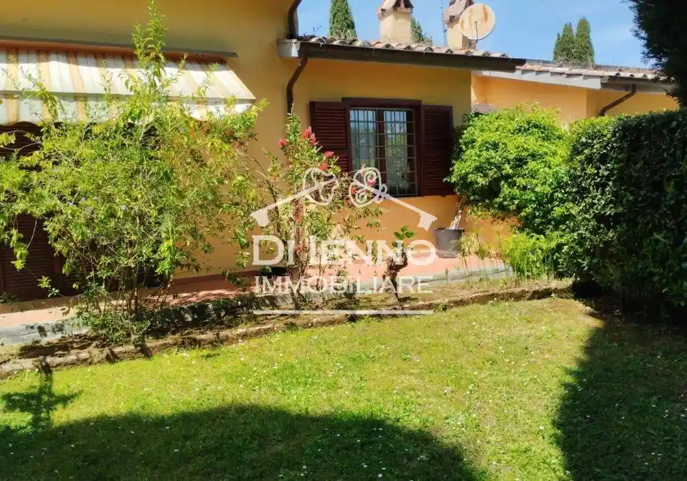 Villa in vendita a Sacrofano