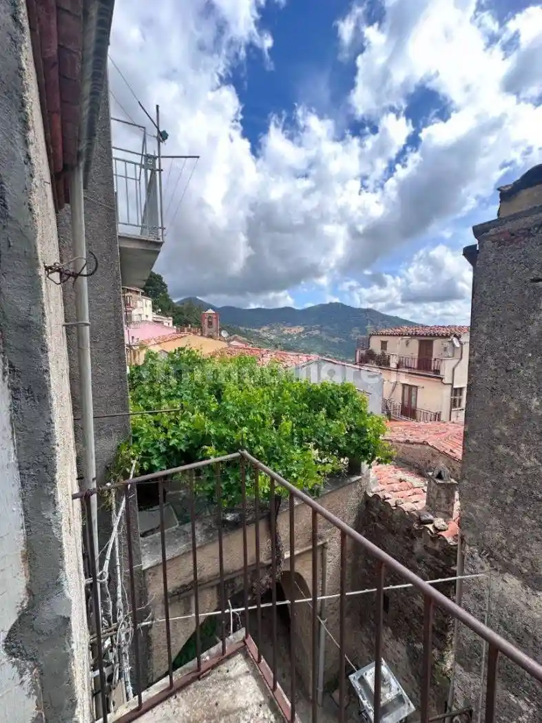 Casa indipendente in vendita a Isnello