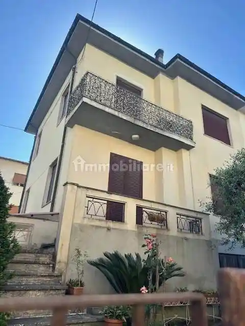 Casa indipendente in vendita a Lucca