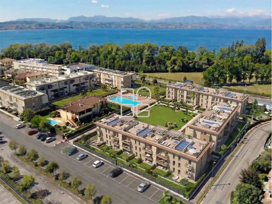 Appartamento in vendita a Desenzano del Garda