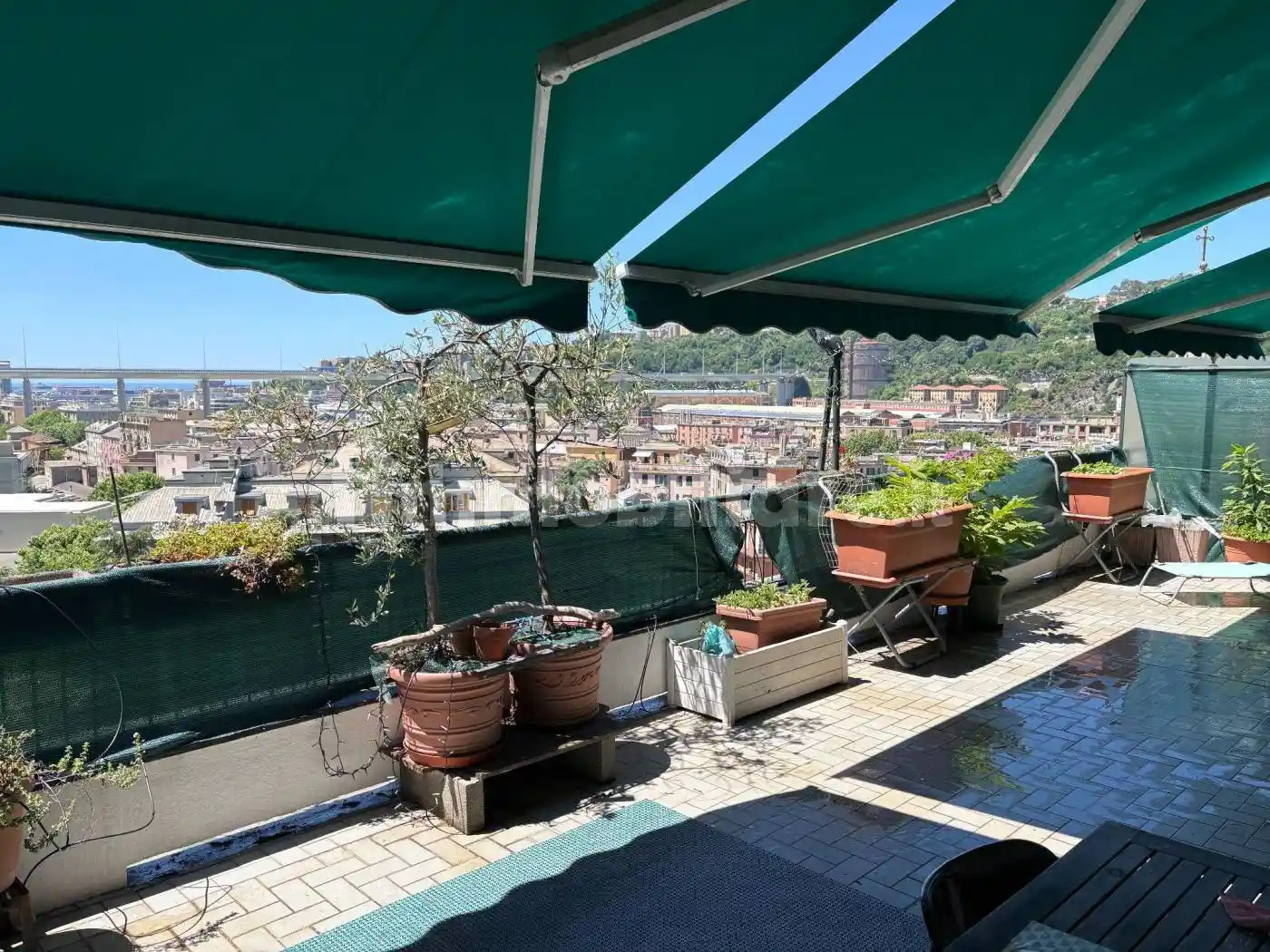 Appartamento in vendita a Genova