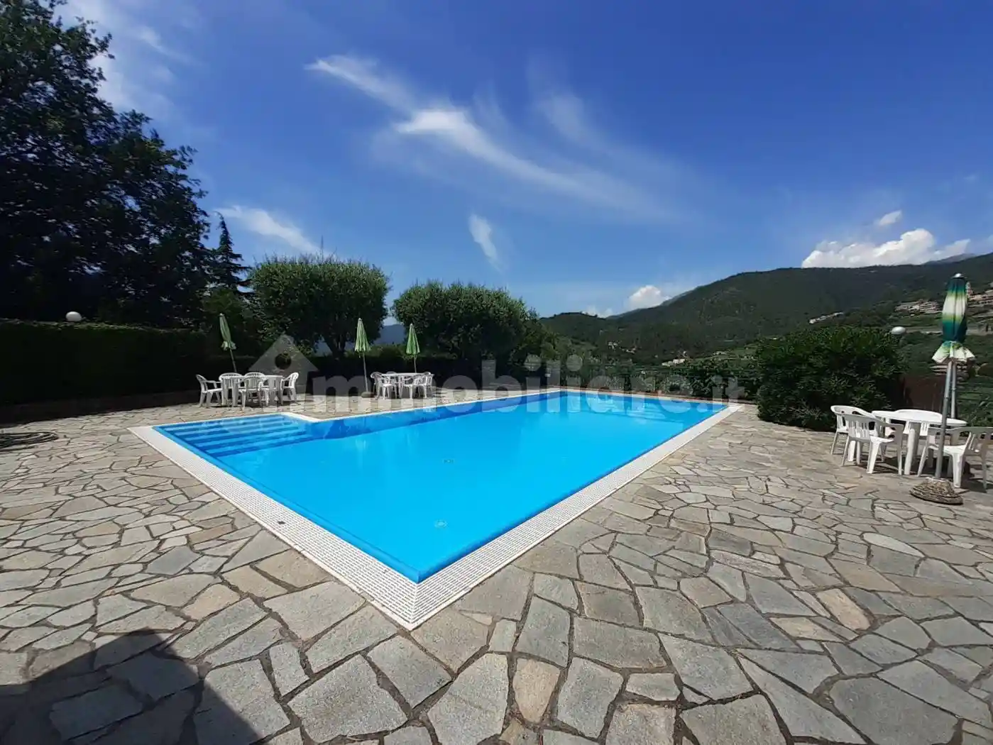 Appartamento in vendita a Pietra Ligure