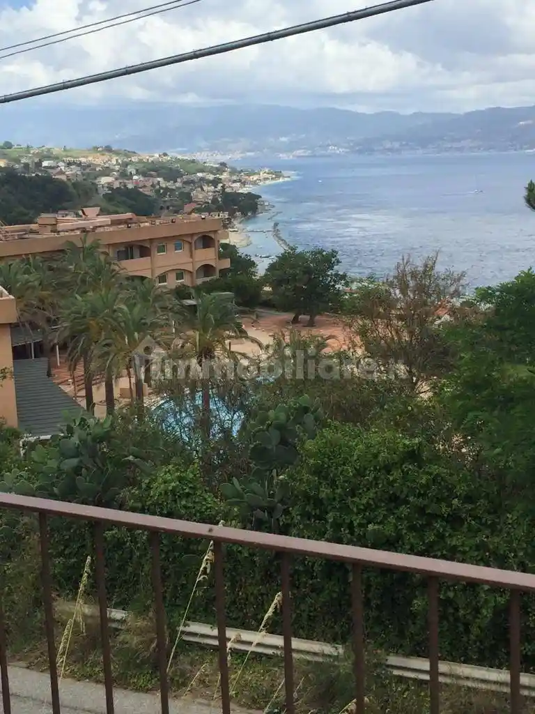 Villa in affitto a Villa San Giovanni