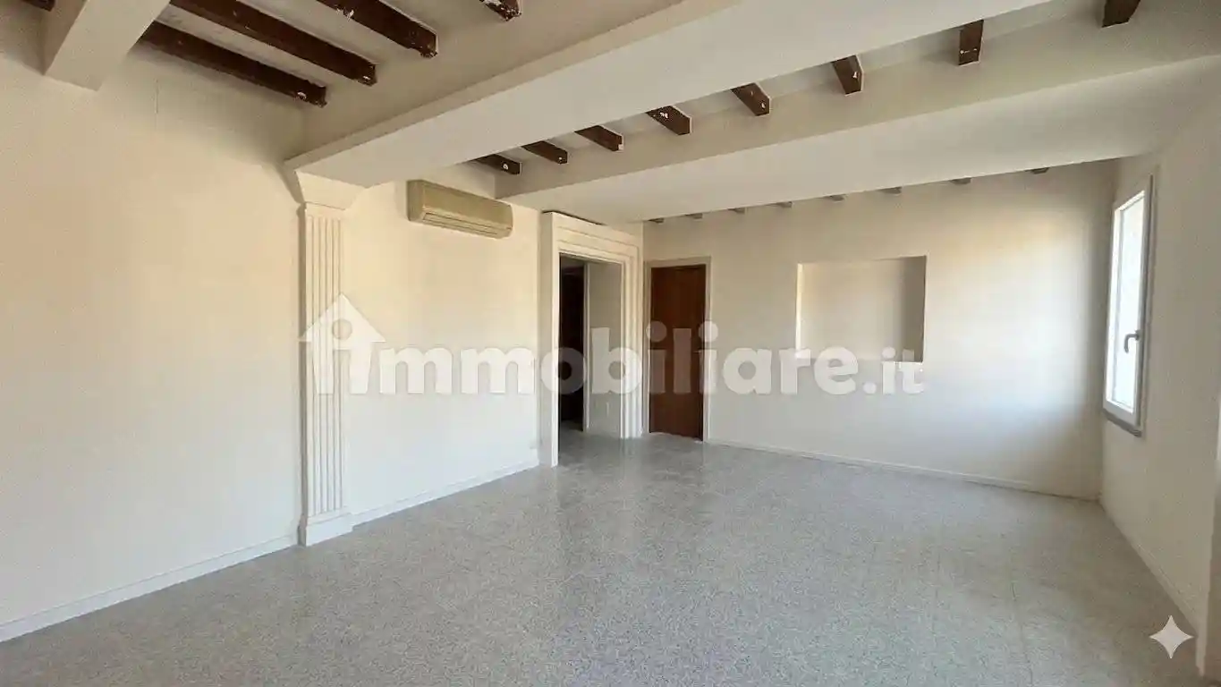 Appartamento in vendita a Medesano