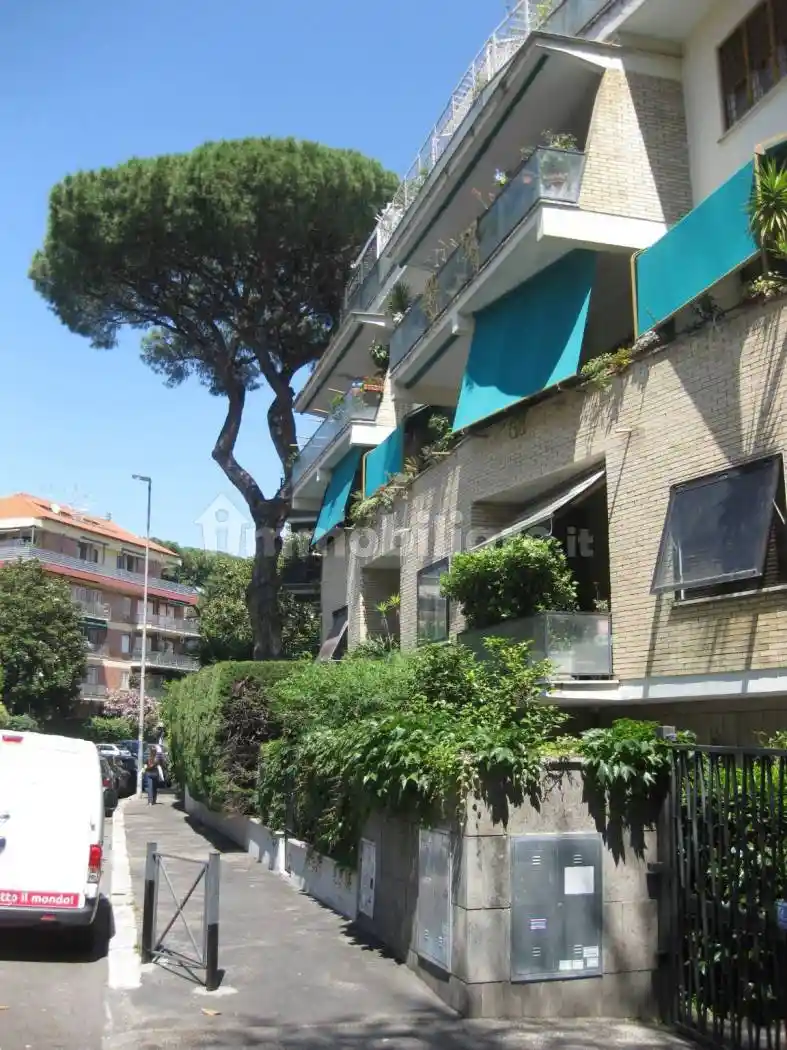 Appartamento in vendita a Roma