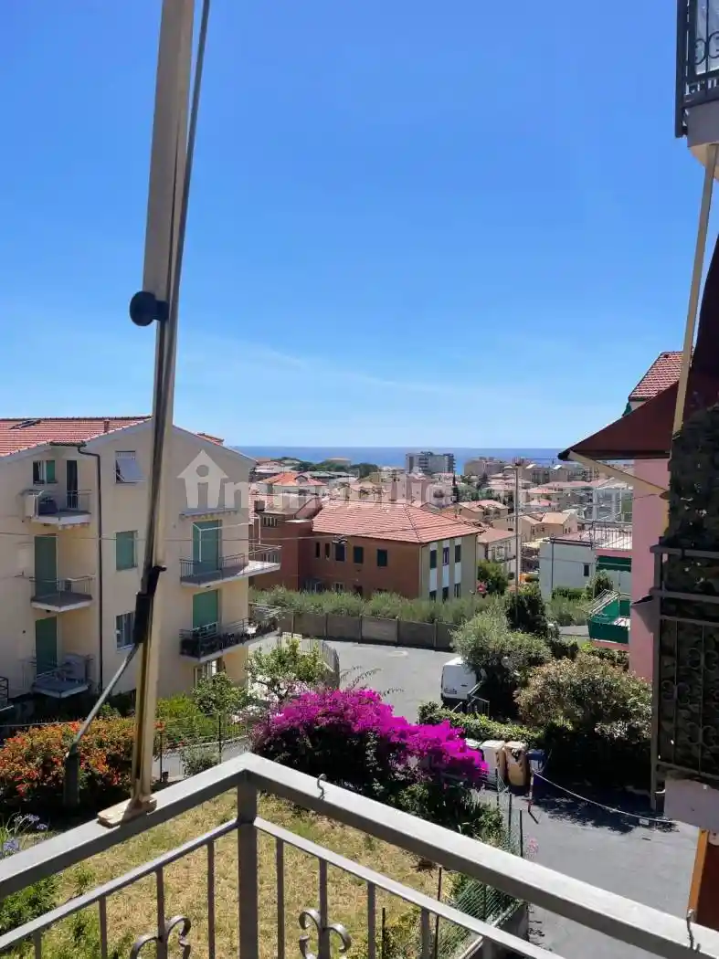 Appartamento in affitto a Pietra Ligure