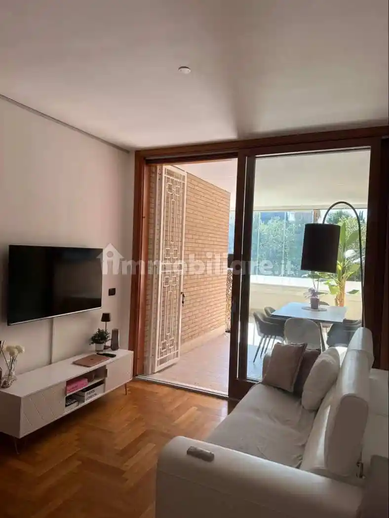 Palazzo - Edificio in vendita a Roma