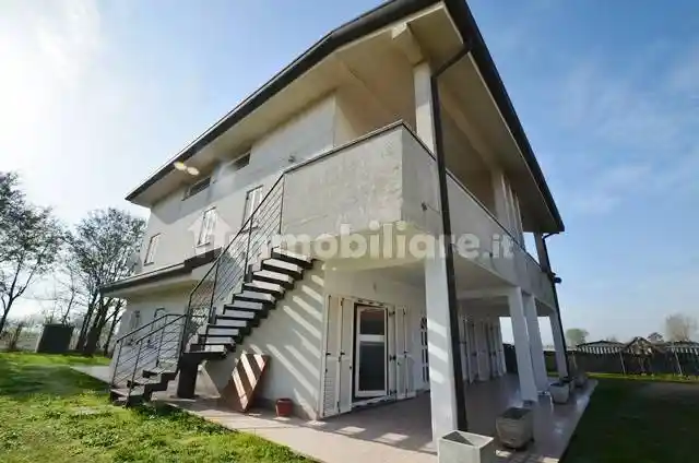 Villa in vendita a Comacchio