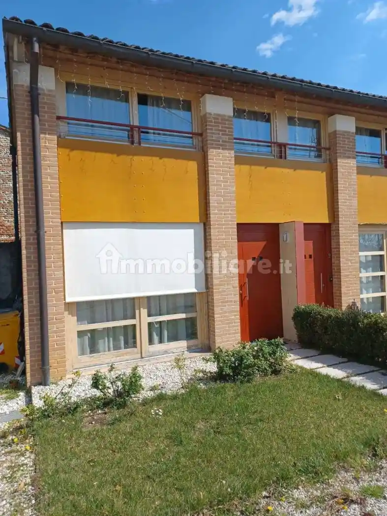 Casa indipendente in affitto a Altivole