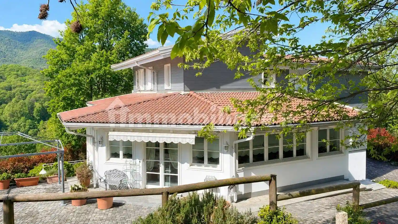 Villa - foto 2