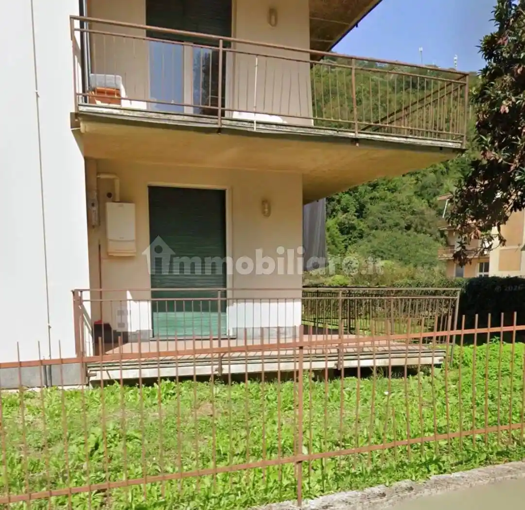 Appartamento in vendita a Mezzanego
