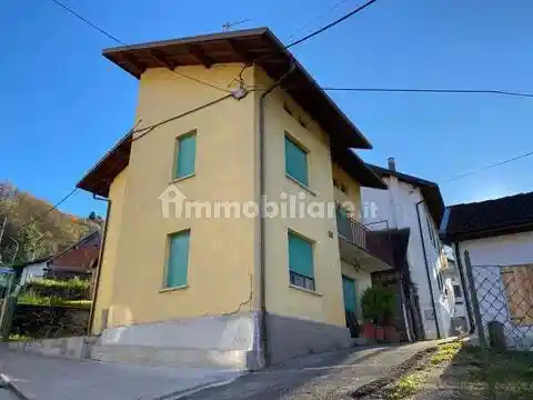 Villa in vendita a Alpago