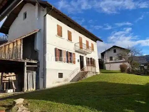 Villa in vendita a Alpago