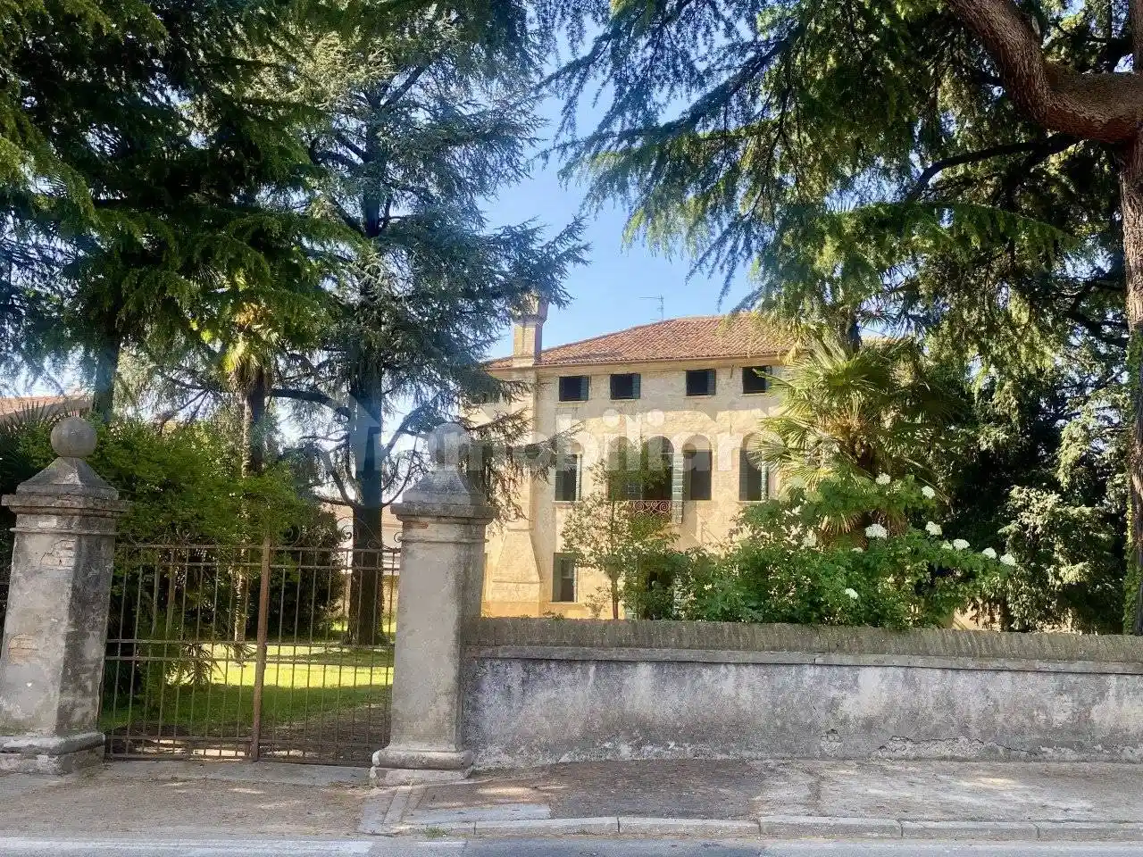 Villa in vendita a Castelfranco Veneto