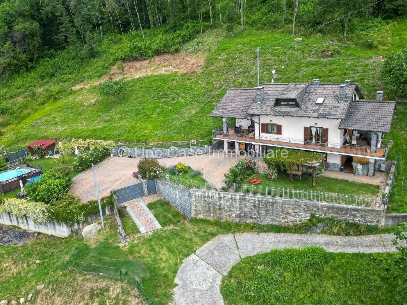 Villa in vendita a Val di Chy