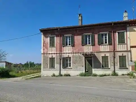 Villa in vendita a Redavalle