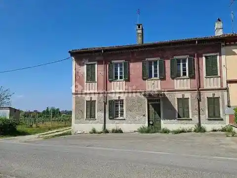 Villa in vendita a Redavalle
