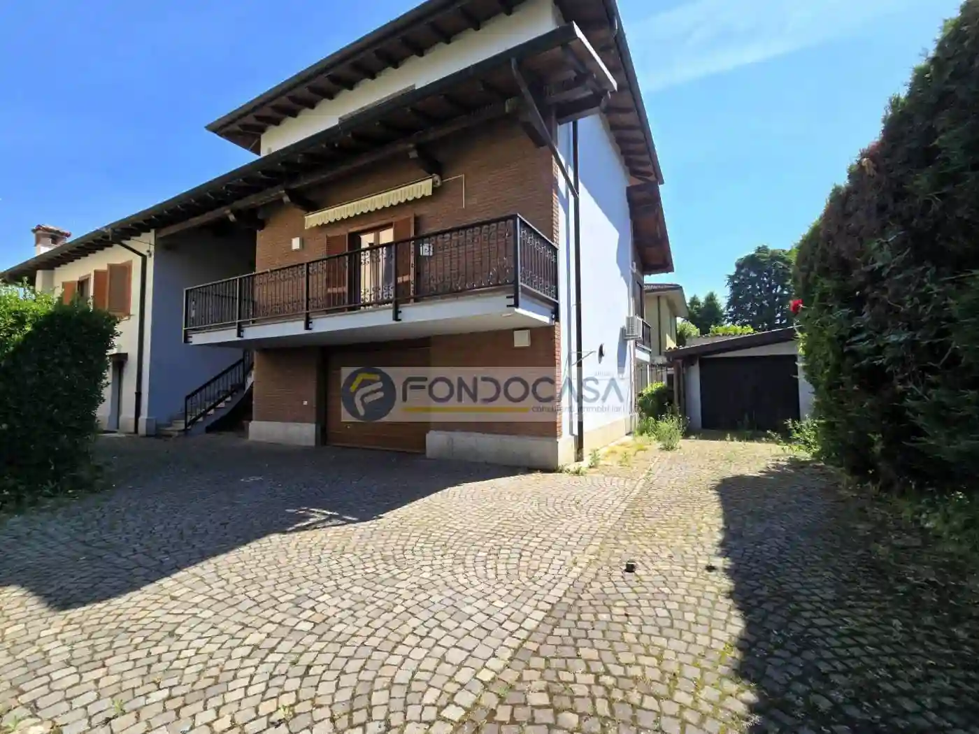 Villa - foto 2