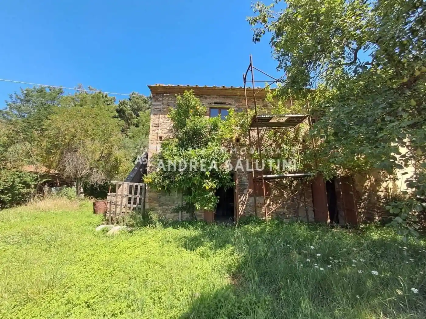 Rustico - Casale in vendita a Buti