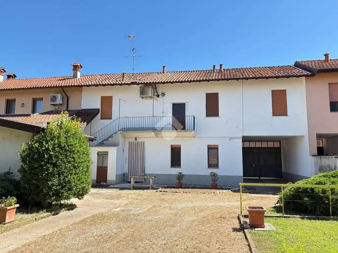 Rustico - Casale in vendita a Magenta