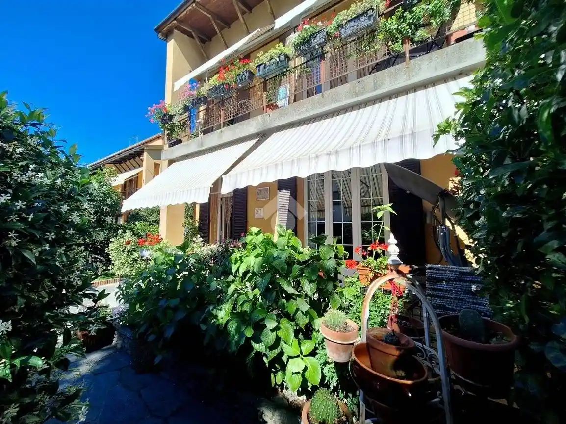 Villa in vendita a Como