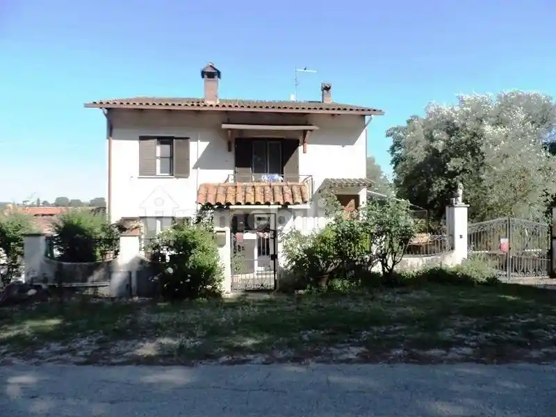 Villa in vendita a Castiglione del Lago