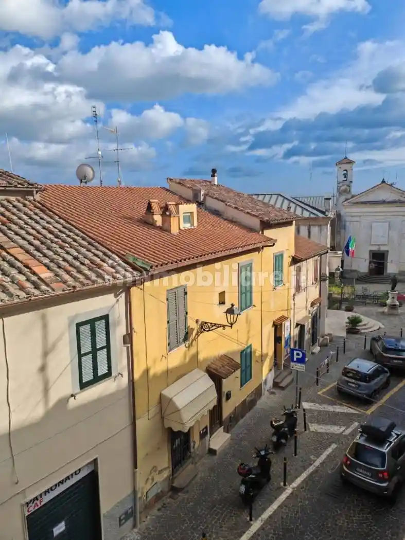 Appartamento in vendita a Ariccia