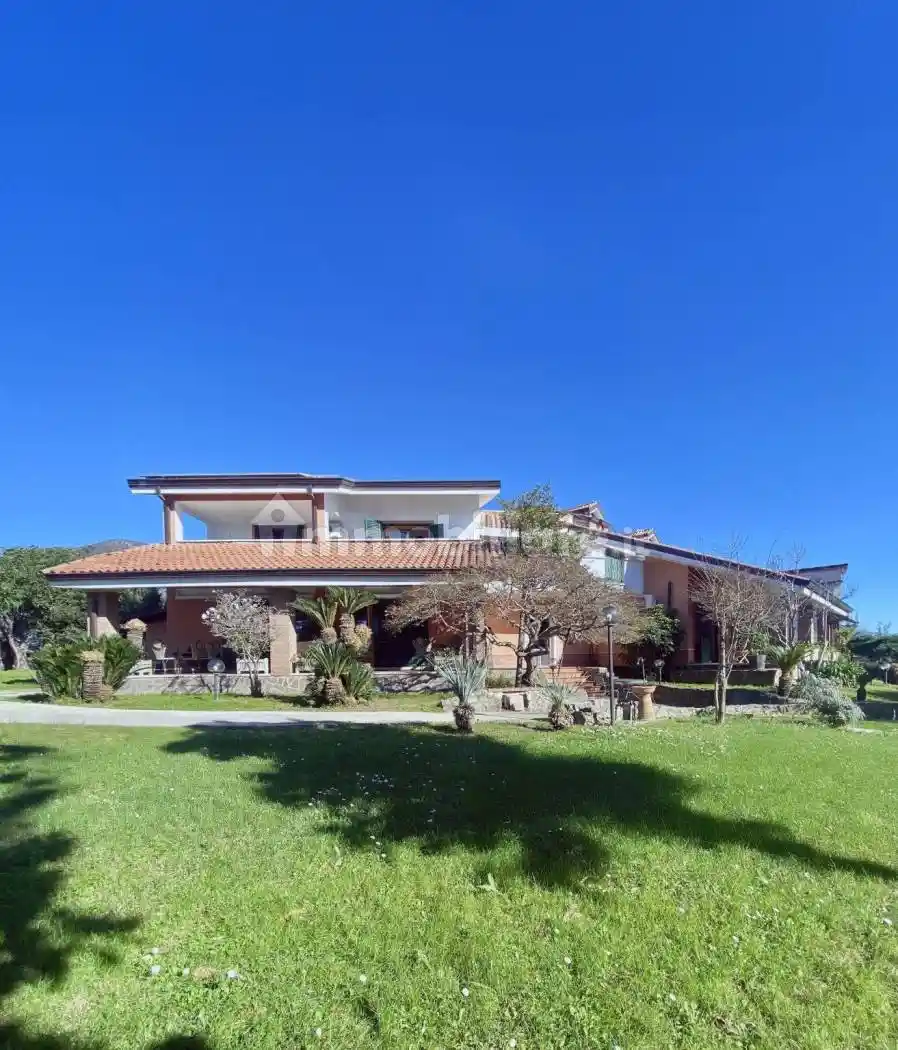 Villa in vendita a Campagna