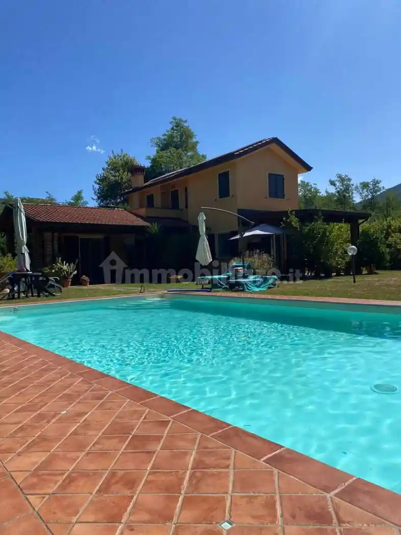 Villa in vendita a Castelnuovo Magra