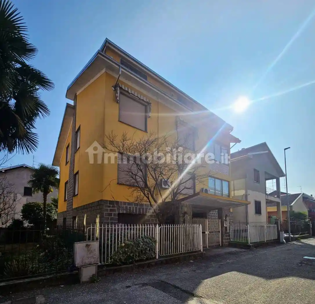 Villa in vendita a Novara