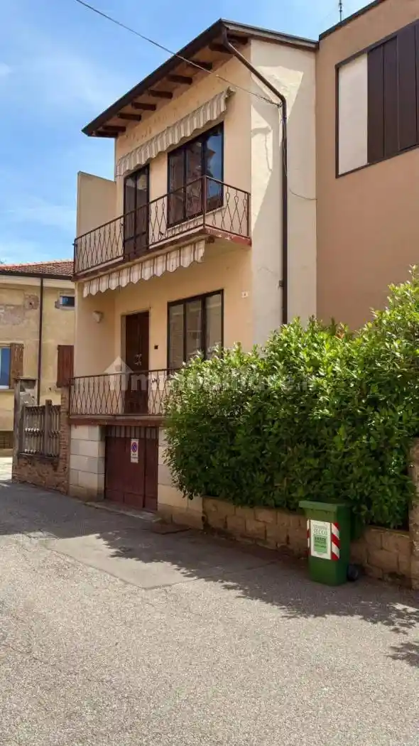Villa in vendita a Borgo Mantovano