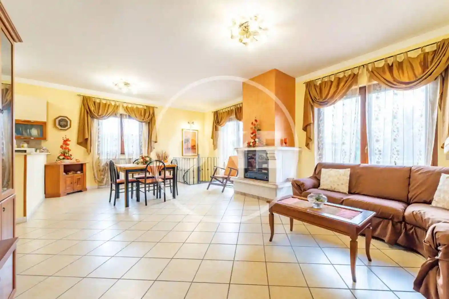 Villa - foto 2