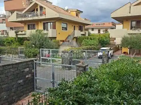 Appartamento in vendita a Sant'Agata li Battiati