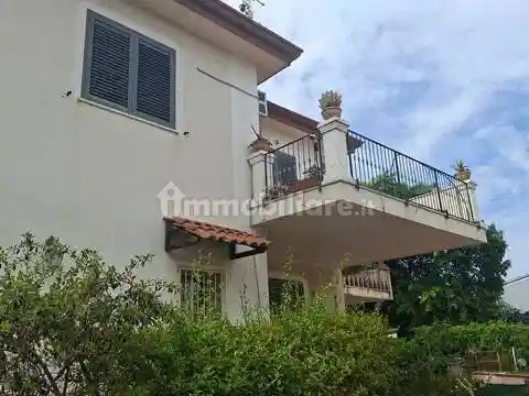 Villa in vendita a Sant'Agata li Battiati