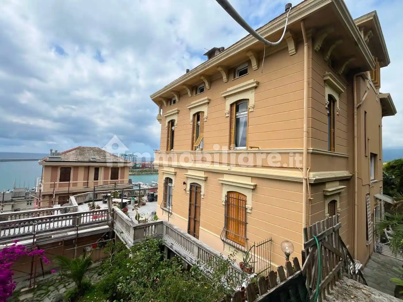 Villa in vendita a Genova