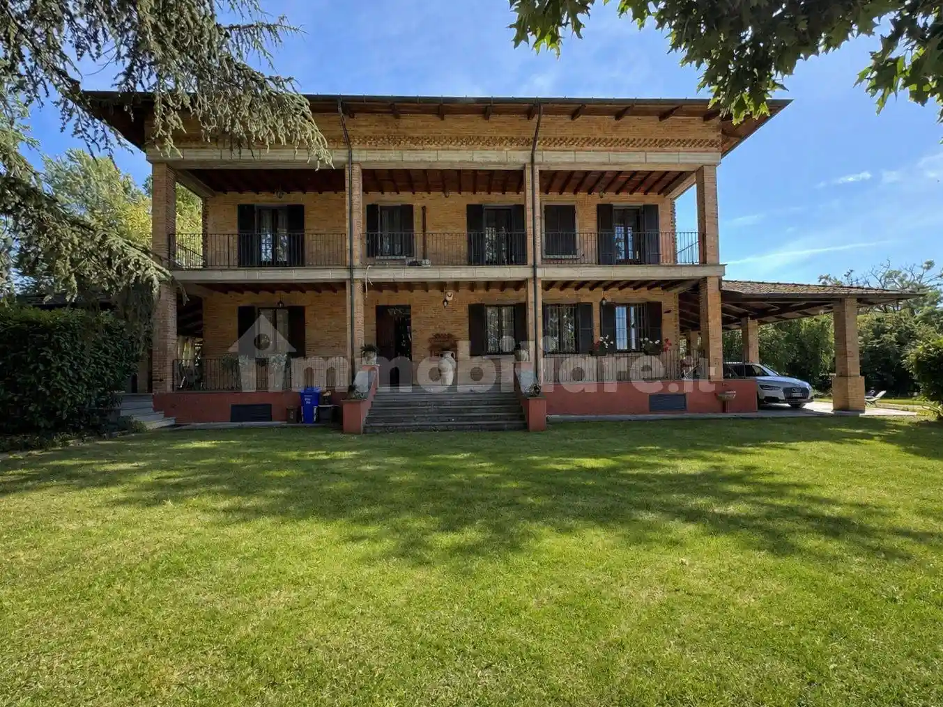 Villa in vendita a Traversetolo