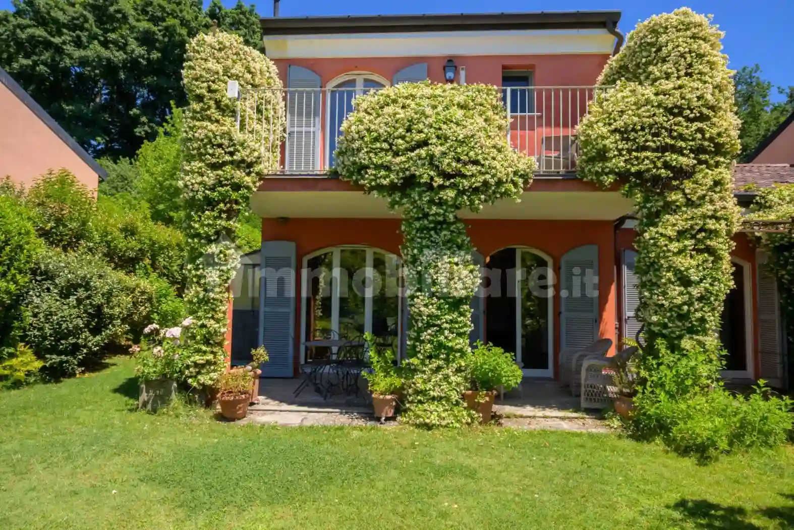 Villa - foto 2