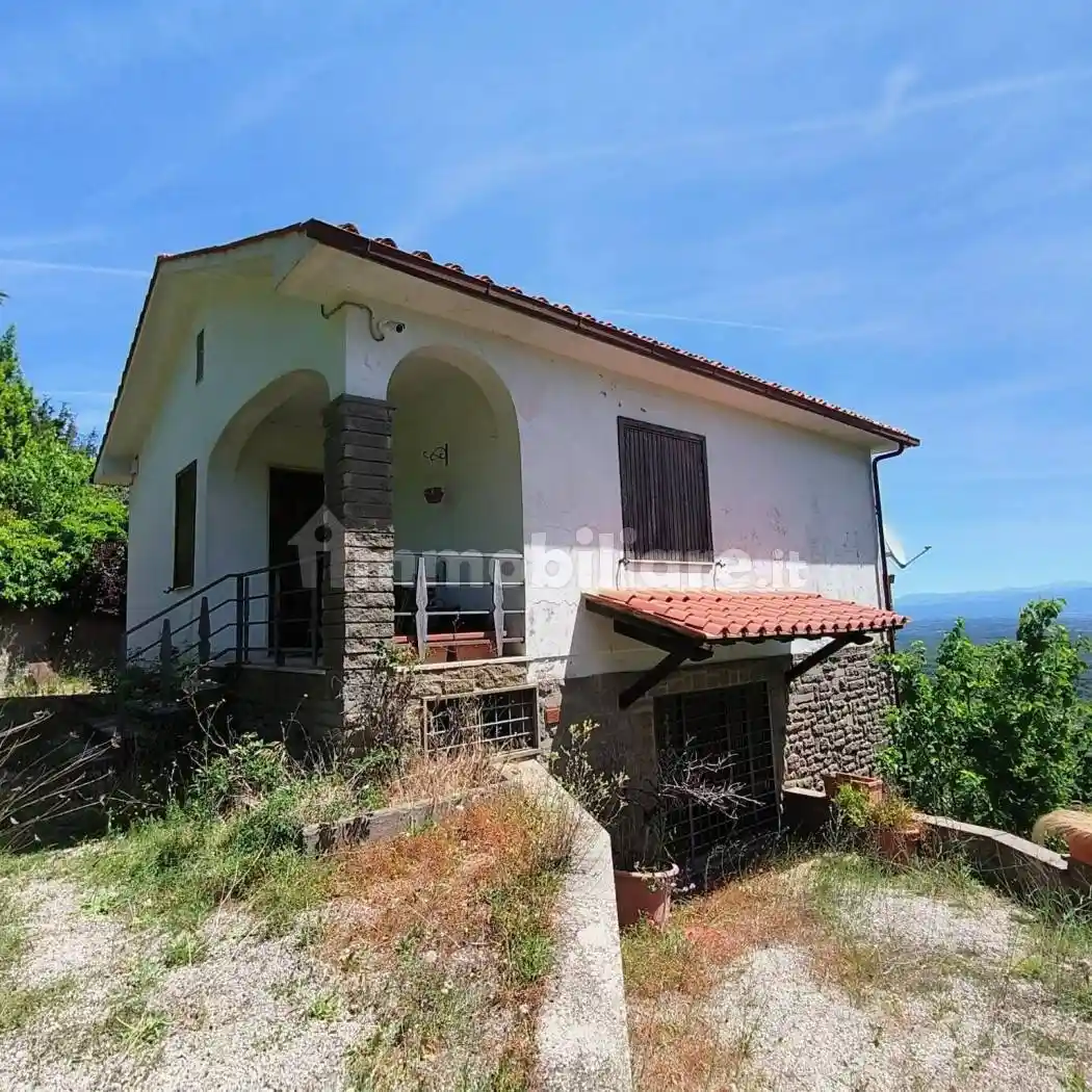 Villa in vendita a Soriano nel Cimino