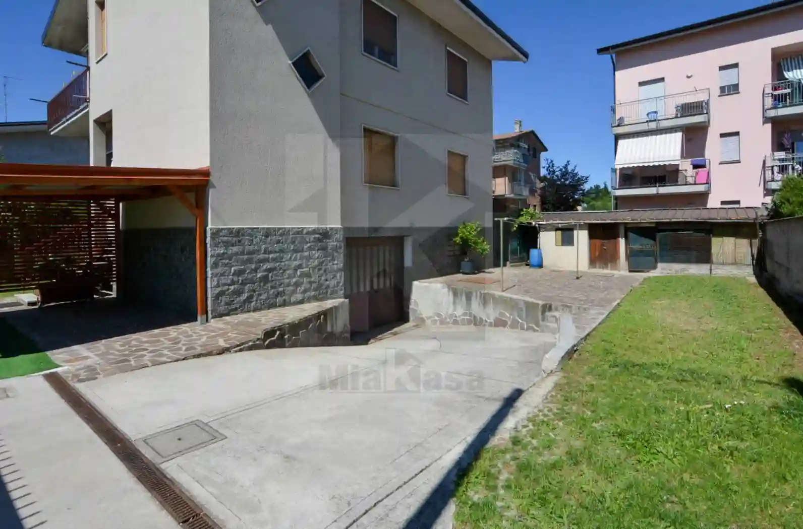Villa - foto 2